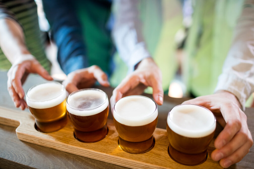 O que é uma cerveja artesanal Entenda por que ela é diferente das tradicionais